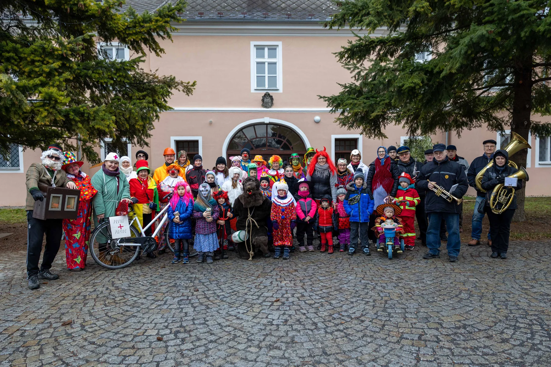Hněvanka na masopustu ve Velkém Týnci